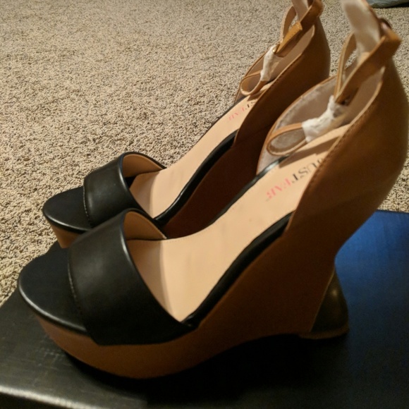 JustFab Shoes - Wedge Shoe